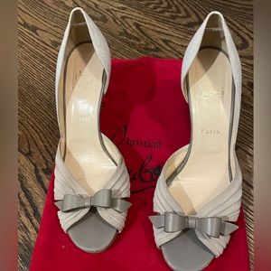 Nude louboutin heels